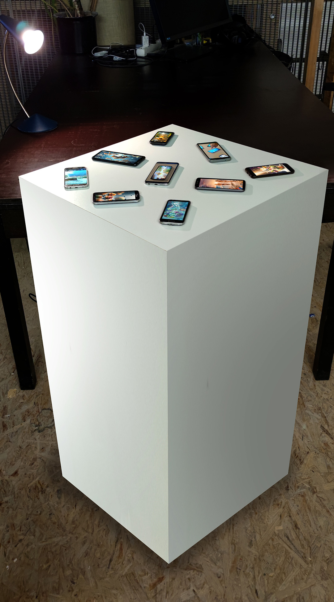 Installation_Pedestal-1